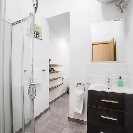 Moonkey - Plaza San Antonio *