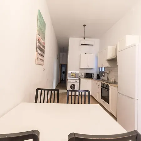 Moonkey - Plaza San Antonio Apartment